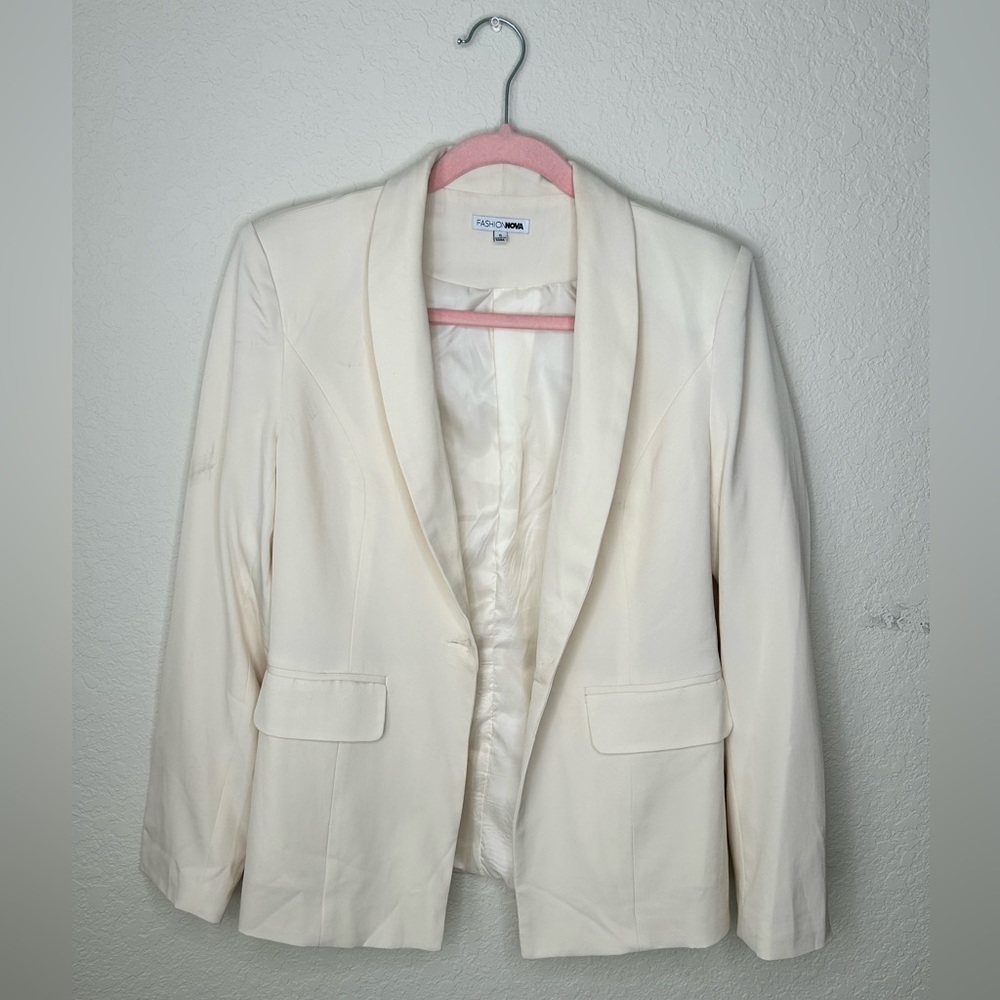 2 piece Ivory suit set